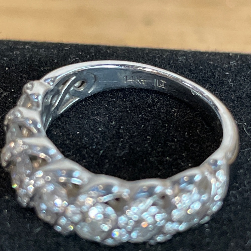 Kay’s 14k Diamond Wedding band 1ct